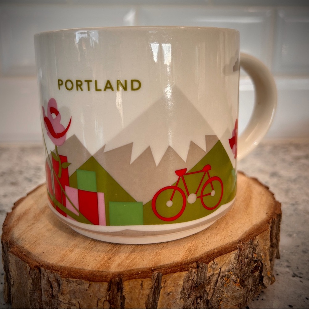 Starbucks “You Are Here” Collection Portland
Retired 2013 Edition coffee mug